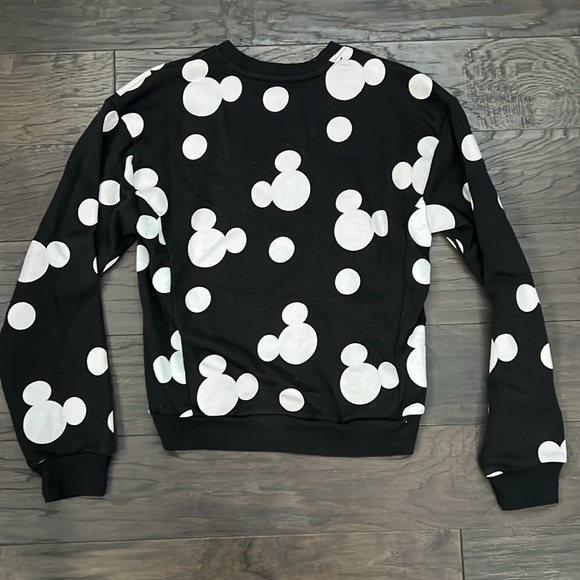 Disney, Girls XS small Mickey Mouse crew neck sweatshirt - Picture 5 of 6